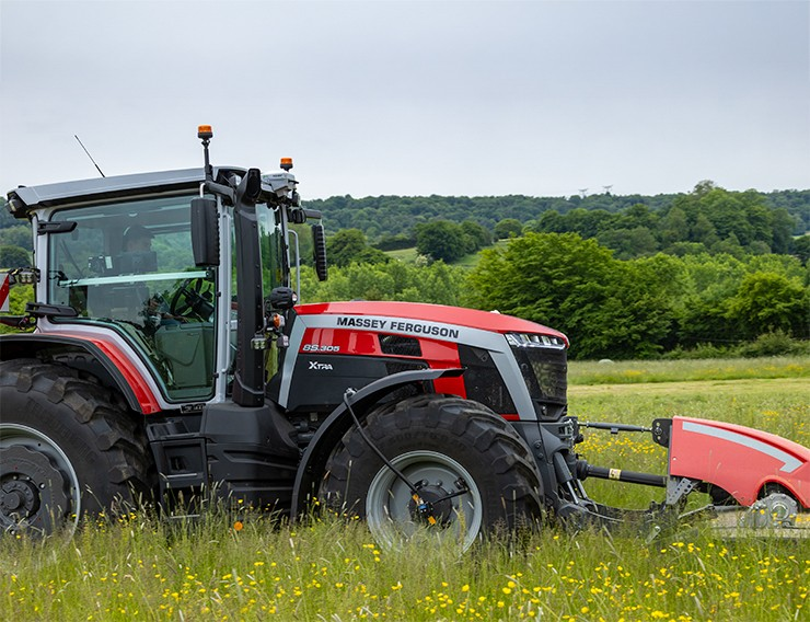 Adjust the tyre pressure to suit